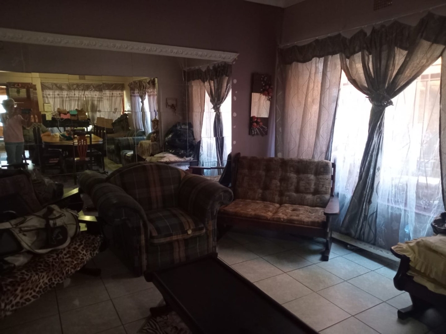 4 Bedroom Property for Sale in Bloemhof North West